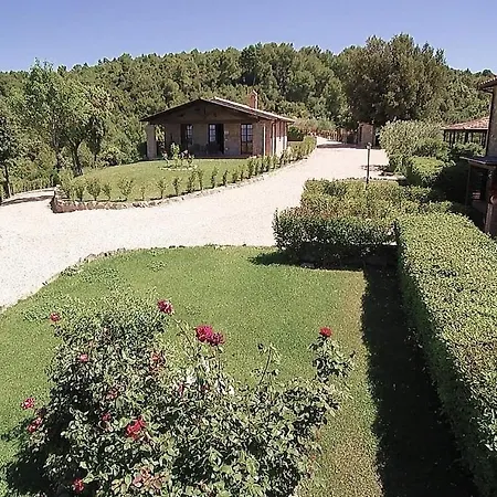 Sleeps 4 Pool *